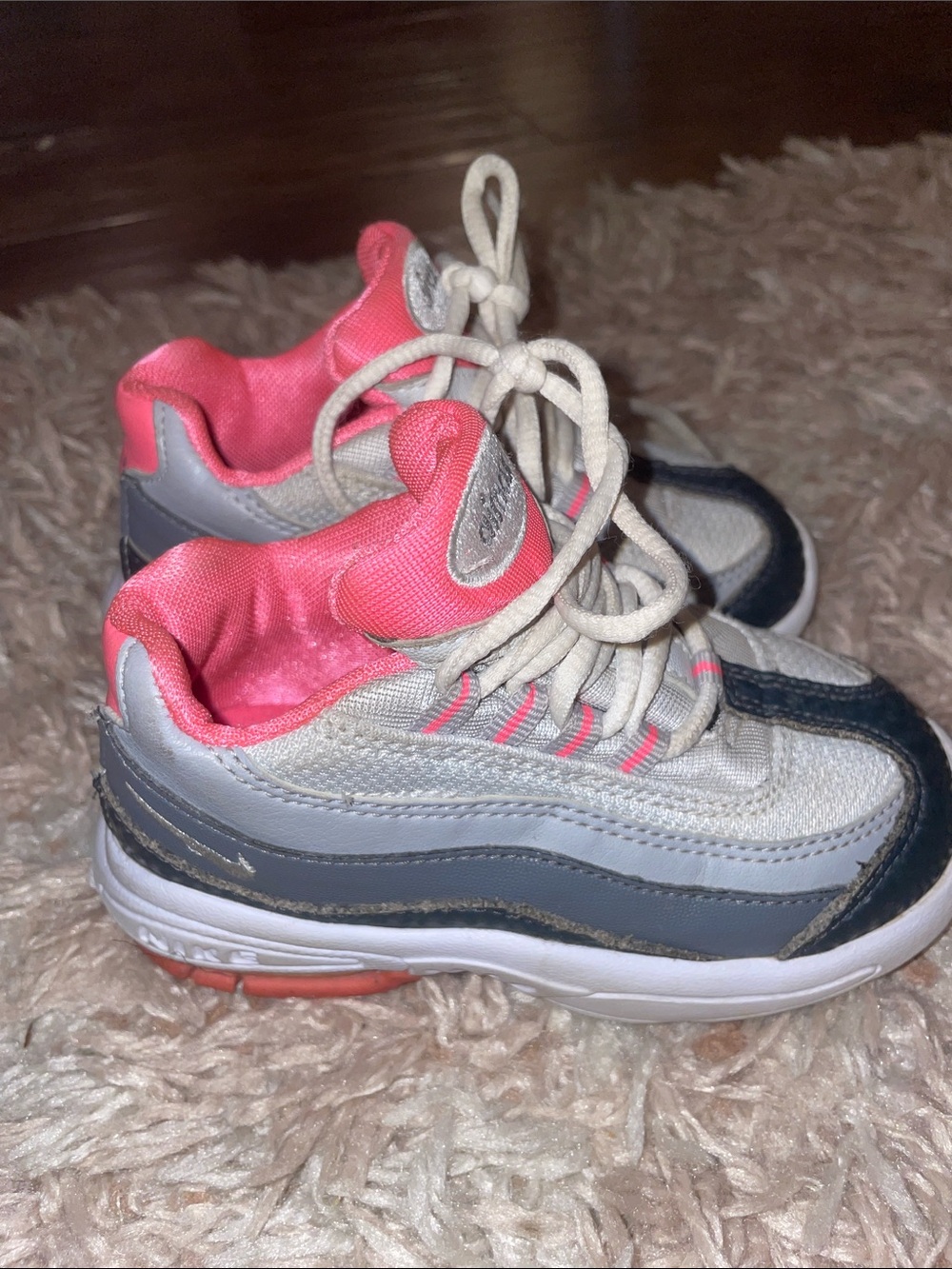 Kids Lightweight Athletic Sneakers in Pink and Gray